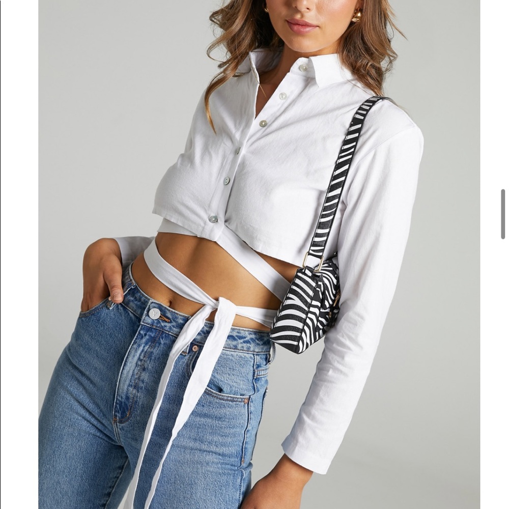 White crop top